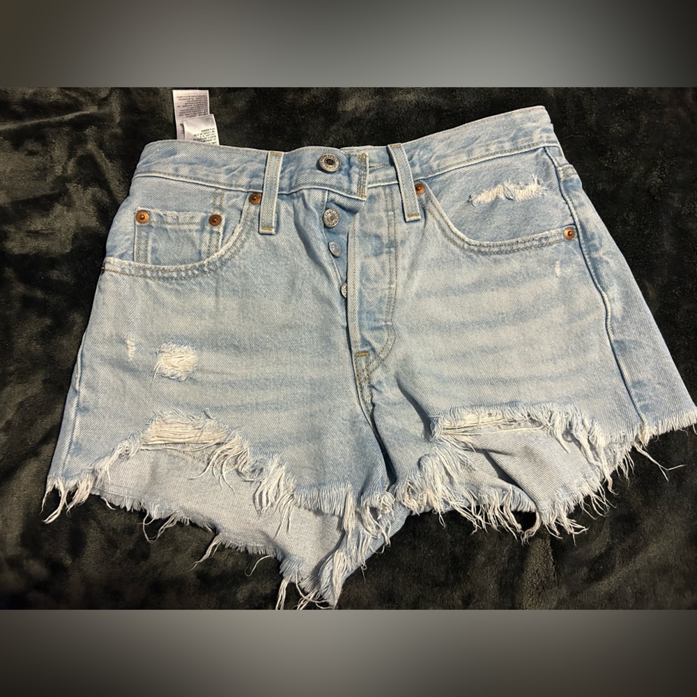 Women’s Levi Shorts